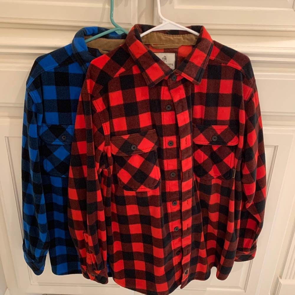Two legendary whitetail fleece flannels size L